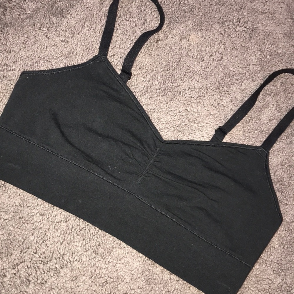 BRAND NEW Aerie Sports Bra with built in support